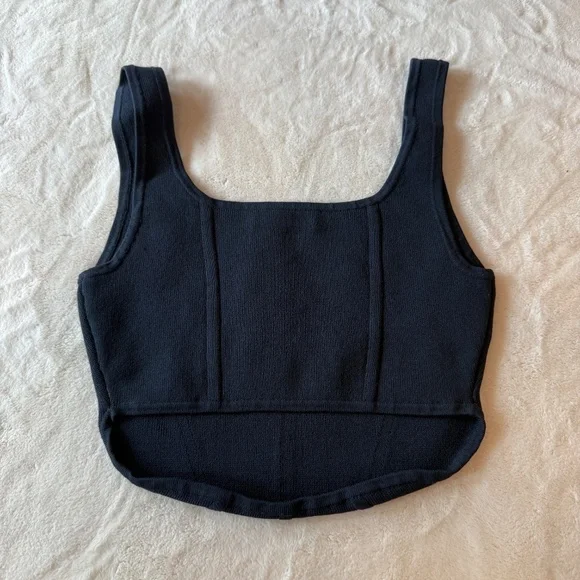 Babaton Sculpt Knit Bustier Tank black 45794 - Picture 6 of 11